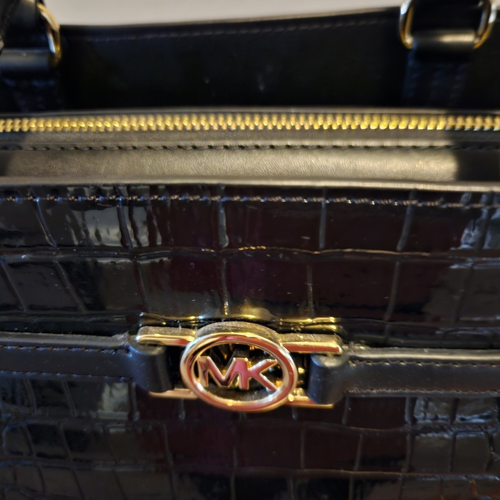 NWT ☆ Michael KORS Satchel Handbag, Brand NEW! - Picture 2 of 5